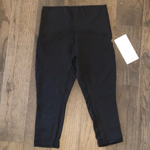 Black Ivivva by Lululemon Nulu Strong Spirit Pant - Picture 2 of 14